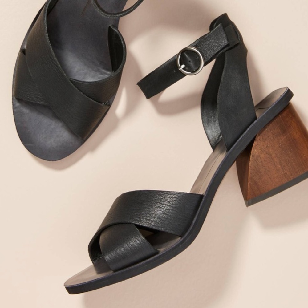 Anthropologie Dolce Vita Roman Sandals